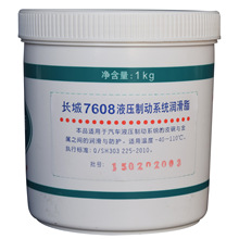 80后集体染黄毛骑摩托 陈震直言这不算叛逆 花小钱取悦自己