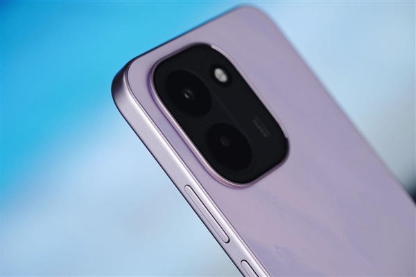 果粉不用羡慕安卓了！iOS 27史诗级更新：终于支持中国节假日闹钟 调休也能响