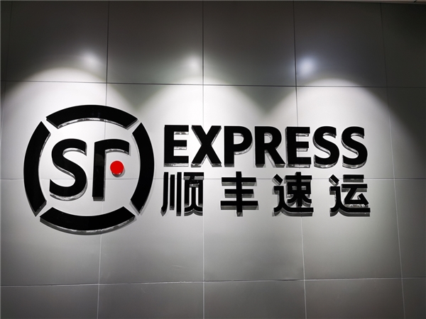 为避险AI 美国亿万富豪正疯狂抢购球队
